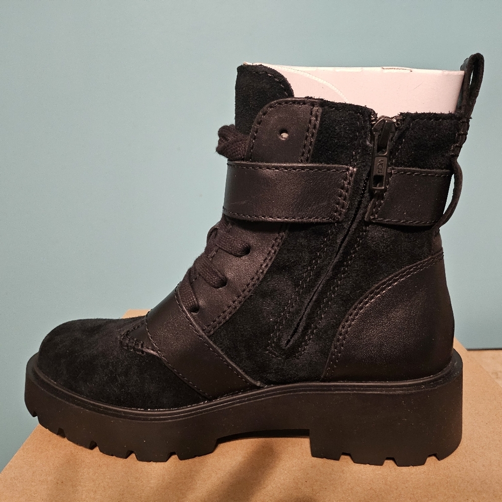 UGG Women's Black Leather Combat Boots W Zorrah - Picture 2 of 5